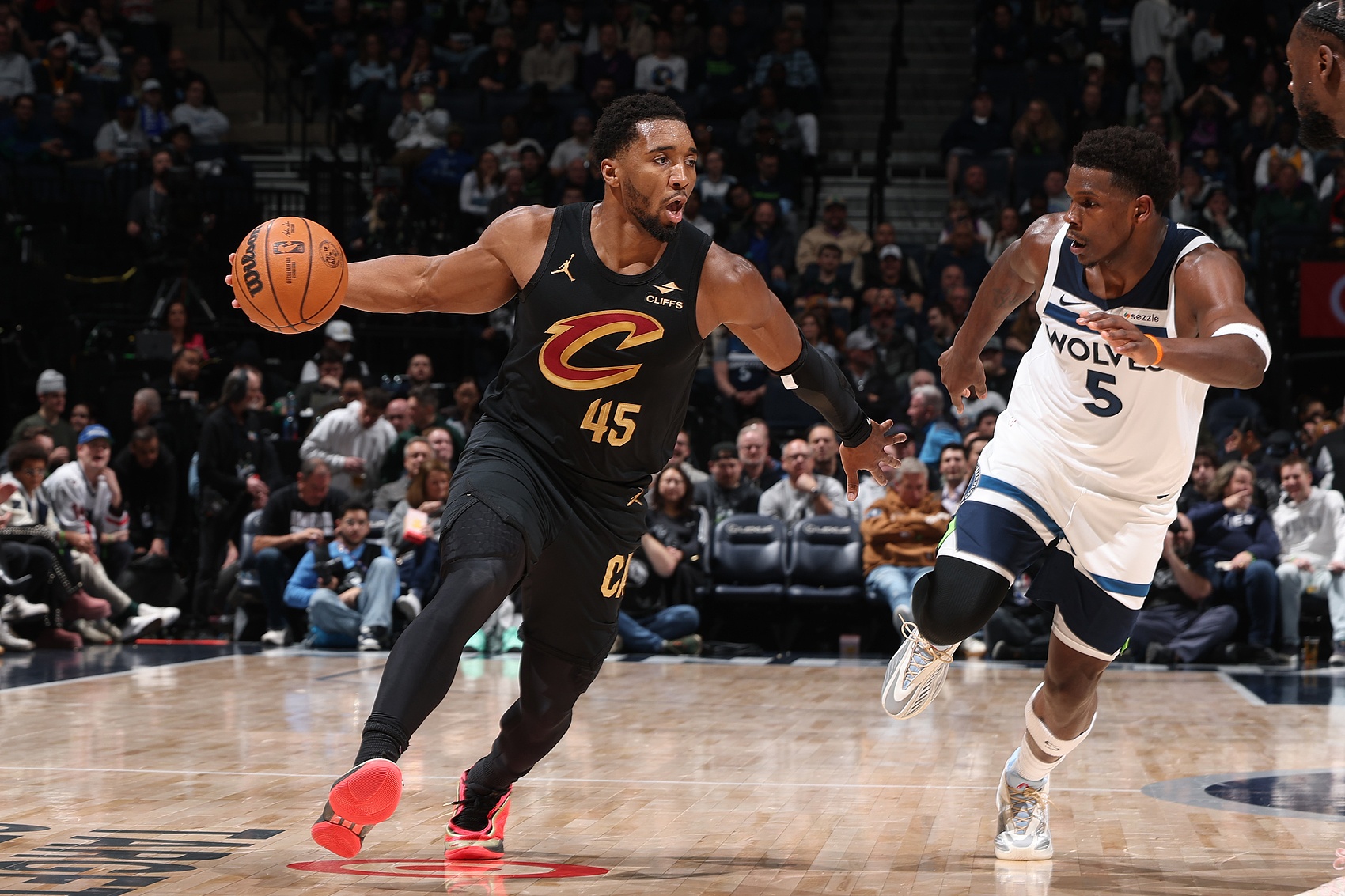 gooooal即時比分-NBA彩经：活塞击沉快船 马刺力克绿军 骑士擒下森林狼